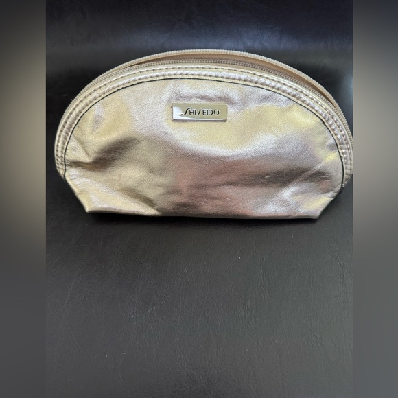 Shiseido makeup case - Picture 3 of 3